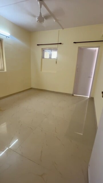 1 BHK Apartment For Rent in Vile Parle East