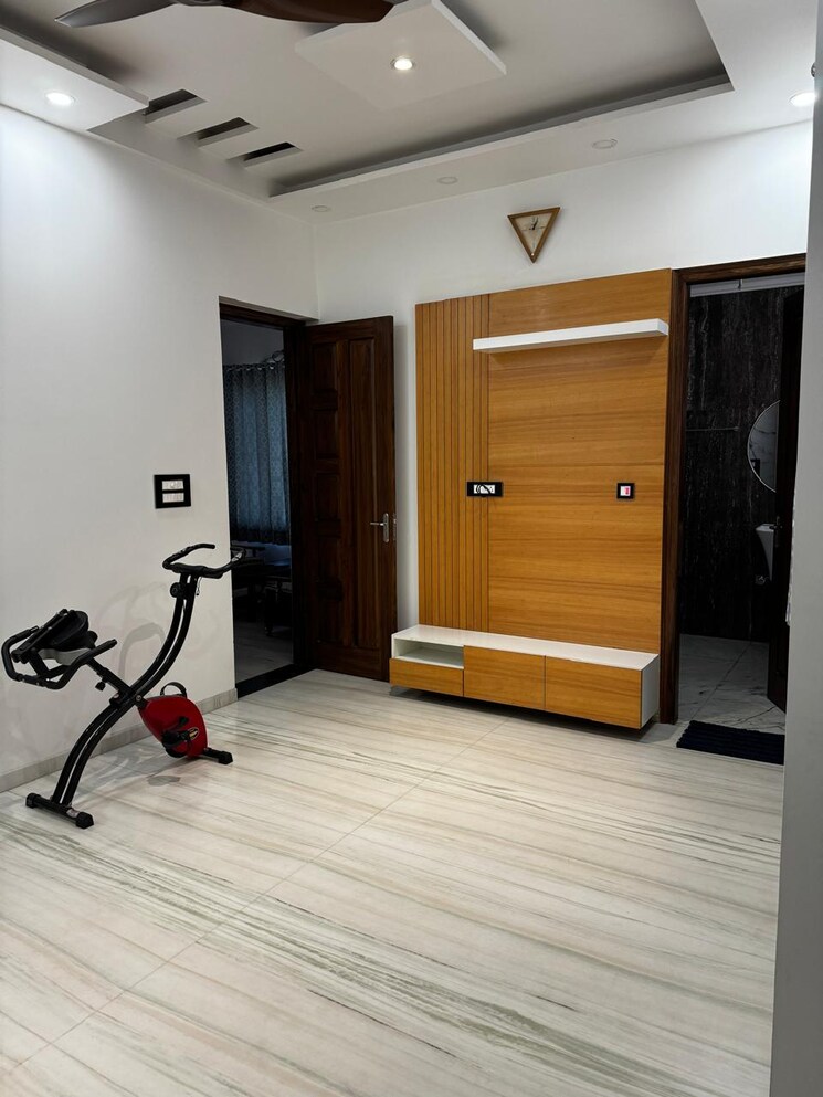 Room, laxmi-villa 4 Bedroom 100 Sq.Yd. Villa In Raj Nagar Extension Ghaziabad 8430620