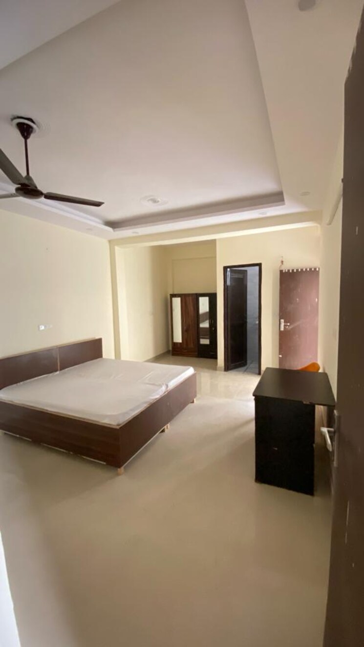 Room, sector 52 Pg For Boys In Sector 52 8430644