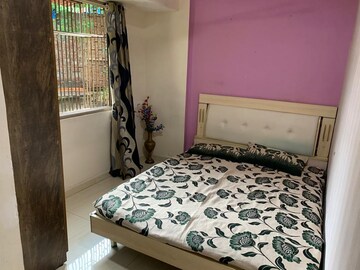 Bedroom in 2 BHK Apartment at Juhu Jivan, Juhu – for Rent