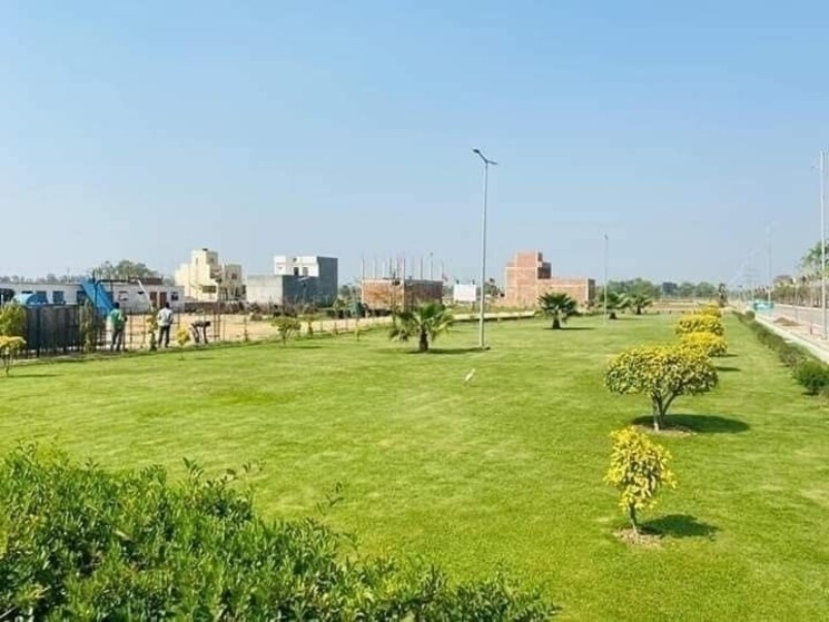 Garden, wing-lucknow-greens-plots  1500 Sq.Ft. Plot In Sultanpur Road Lucknow 8430744