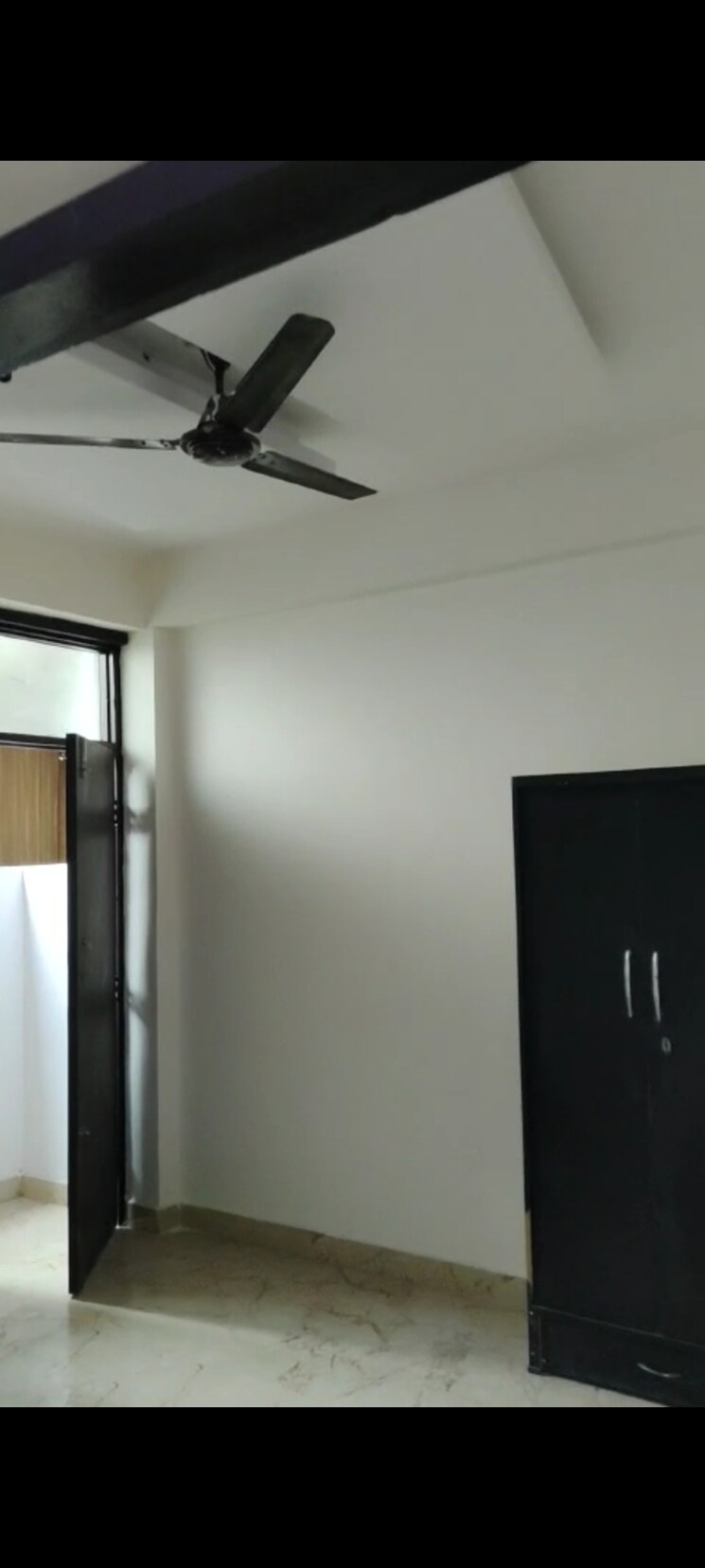 Room, sector 73 1 Bedroom 550 Sq.Ft. Builder Floor In Sector 73 Noida 8430754