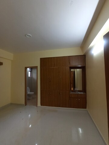 Room in 3 BHK Apartment at Rohtas Apartments, Vikas Nagar – for Rent