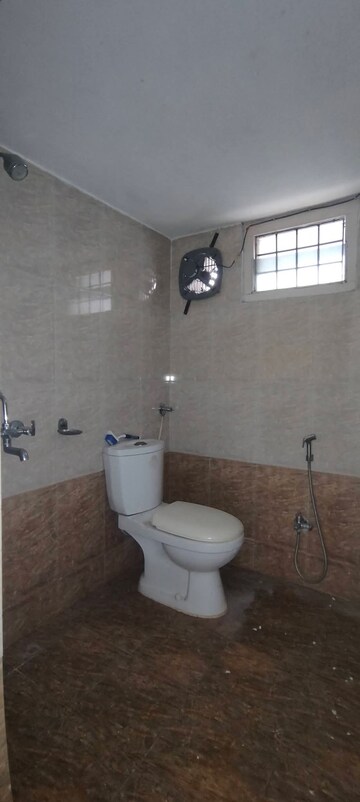 Master Bedroom in 2 BHK Apartment at Begumpet – for Rent