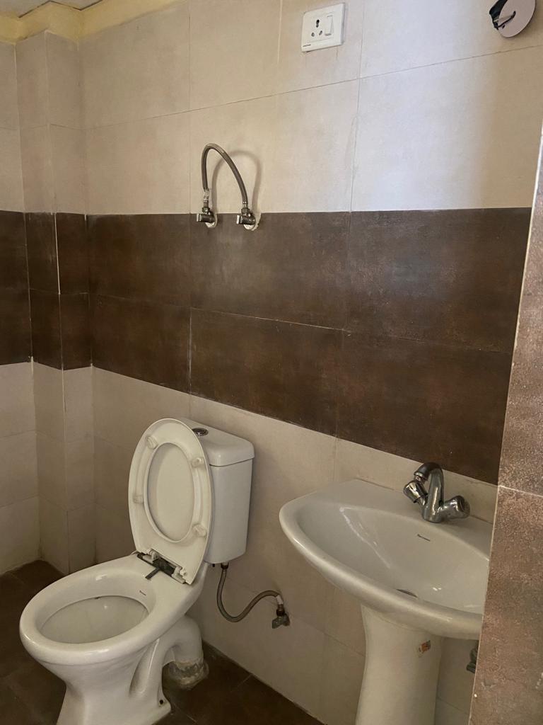 3 BHK Apartment For Sale in VVIP Mangal