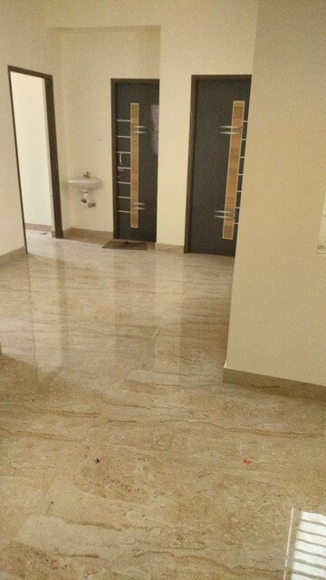 Room in 2 BHK Builder Floor at Saligramam – for Sale