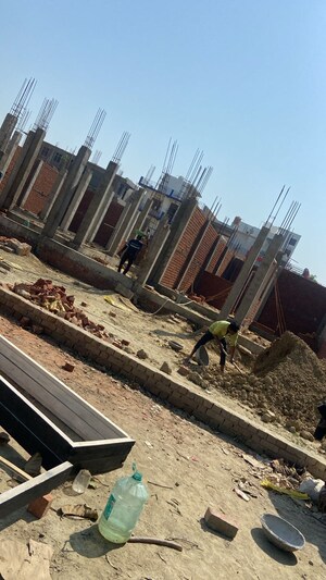 3 BHK Independent House – Exterior View View at Sultanpur Road - for Sale