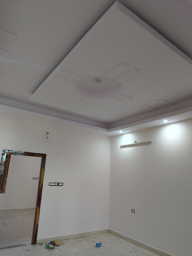 undefined, gomti nagar 6 Bedroom 1250 Sq.Ft. Independent House In Gomti Nagar Lucknow 8430849