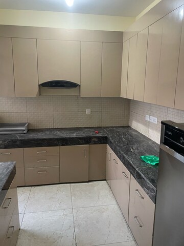 Kitchen in 2.5 BHK Apartment at Experion Capital, Gomti Nagar – for Rent