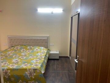 Bedroom in 2.5 BHK Apartment at Experion Capital, Gomti Nagar – for Rent