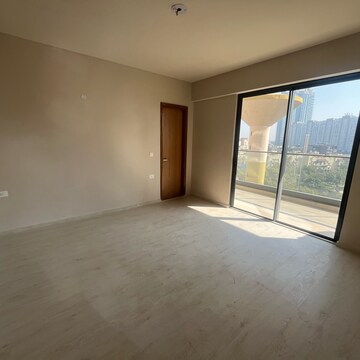 Room in 3 BHK Apartment at M3M Heights, Sector 65 – for Sale