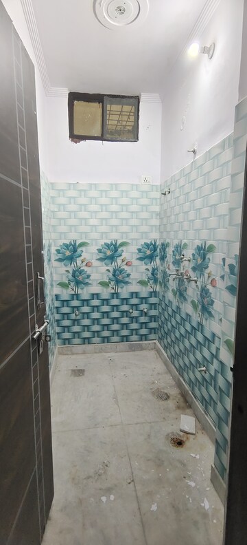 Bathroom in 2 BHK Builder Floor at Dwarka Mor – for Rent