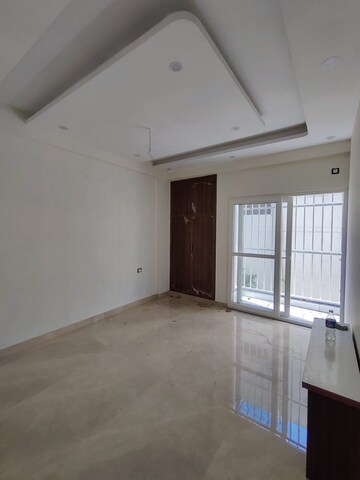 Room in 3 BHK Builder Floor at Gms Road – for Sale