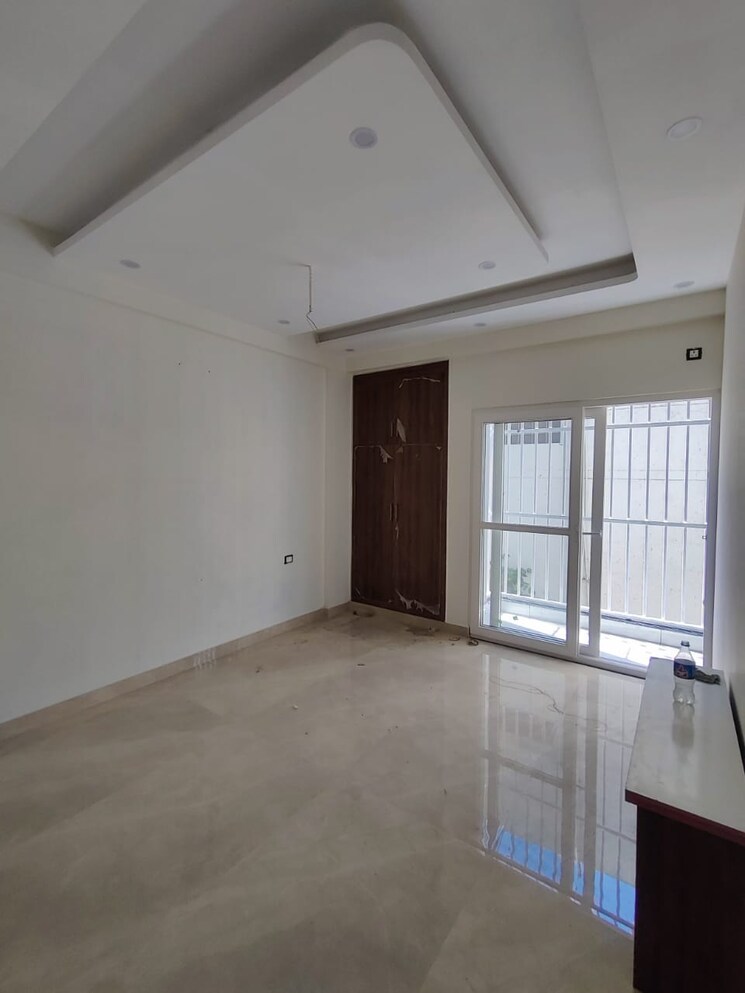 Room, gms road 3 Bedroom 1800 Sq.Ft. Builder Floor In Gms Road Dehradun 8430929