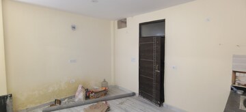 Room in 1 BHK Builder Floor at Dwarka Mor – for Rent