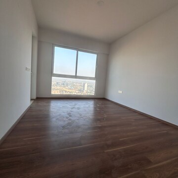 Room in 3 BHK Apartment at Conscient Hines Elevate, Sector 59 – for Sale