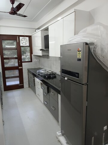 Kitchen in 3 BHK Builder Floor at Sector 43 – for Rent