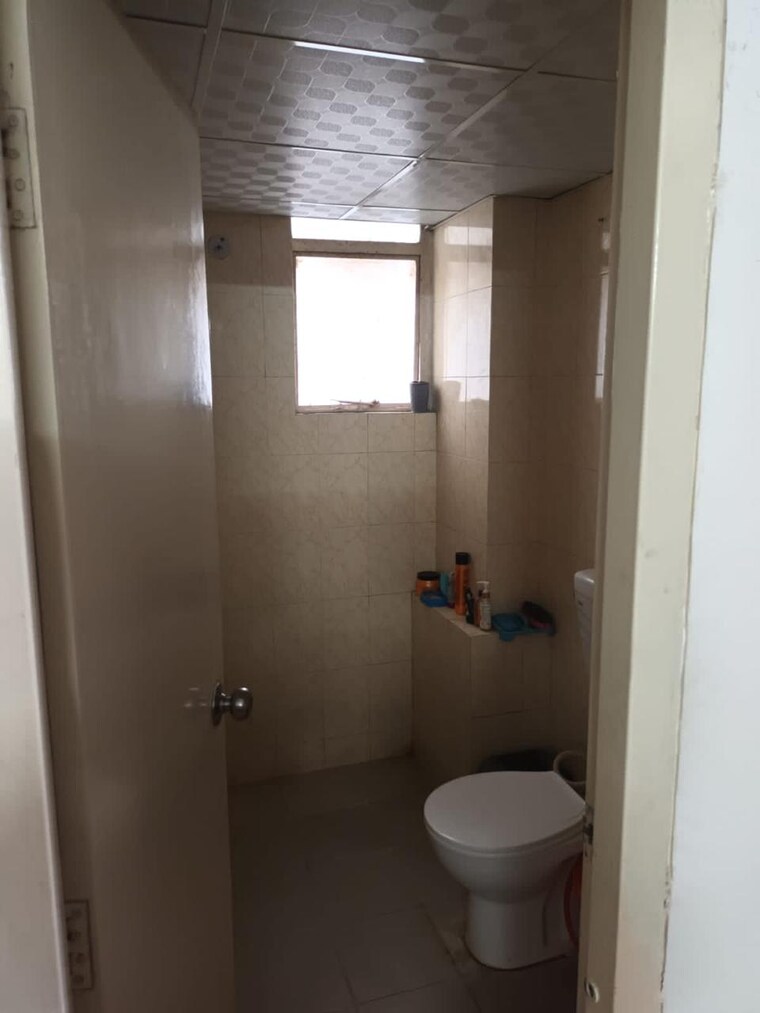 Attached Bathroom, imperia-esfera 3.5 Bedroom 1815 Sq.Ft. Apartment In Sector 37c Gurgaon 8431045