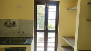 Room in 2 BHK Builder Floor at Vadapalani – for Sale