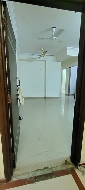 2 BHK Apartment For Rent in Raj Paradise B Wing CHS Ltd, Andheri East
