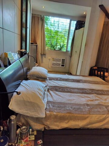 Bedroom in 3 BHK Apartment at Shyam Niwas CHS, Cumbala Hill – for Sale