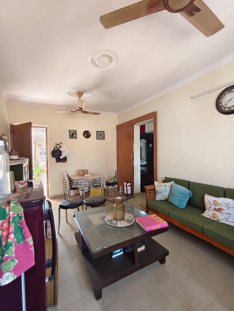 Bedroom, rohini sector 8 2 Bedroom 52 Sq.Mt. Builder Floor In Rohini Sector 8 Delhi 8431090