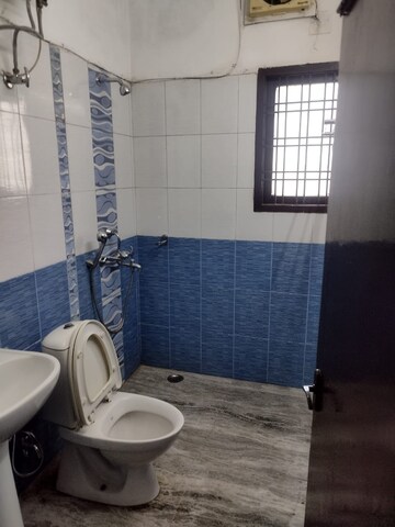 Bathroom in 2 BHK Builder Floor at Sector 28 – for Rent
