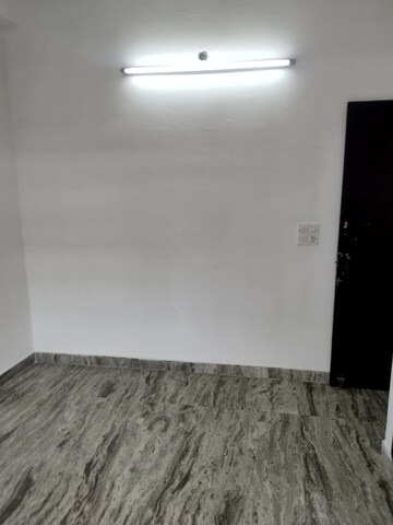 Room in 2 BHK Builder Floor at Sector 28 – for Rent
