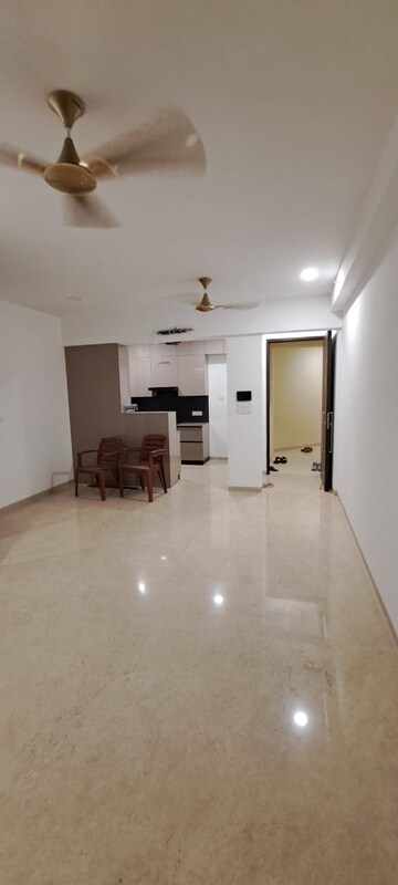 Room in 2 BHK Apartment at Aurum Q Residences, Ghansoli – for Rent