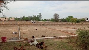  Plot – Exterior View View at Safedabad - for Sale