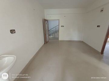 Room in 2 BHK Apartment at Madhyamgram – for Sale