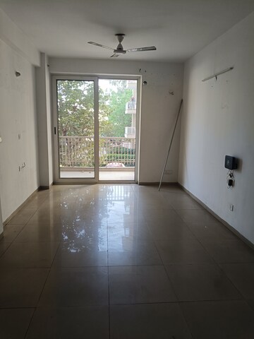 Room in 3 BHK Apartment at Sushma Crescent, Dhakoli Village – for Rent