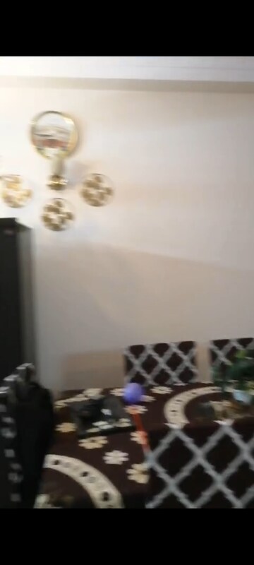 Living Room in 3.5 BHK Apartment at Amrapali Platinum, Sector 119 – for Sale