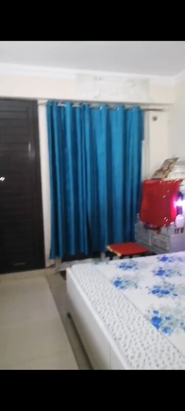 Bedroom in 3.5 BHK Apartment at Amrapali Platinum, Sector 119 – for Sale