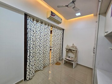 Bedroom in 3 BHK Apartment at Mahindra Splendour, Bhandup West – for Rent