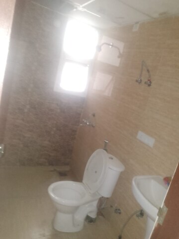 Bathroom in 3 BHK Apartment at Omaxe R2, Gomti Nagar – for Rent