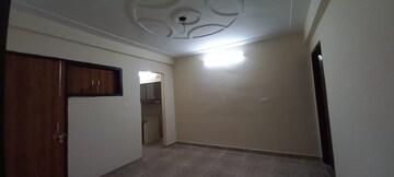 Room in 1.5 BHK Builder Floor at Sector 12 – for Rent