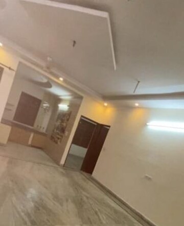 Furnished Amenities in 4 BHK Builder Floor at Sector 43 – for Rent