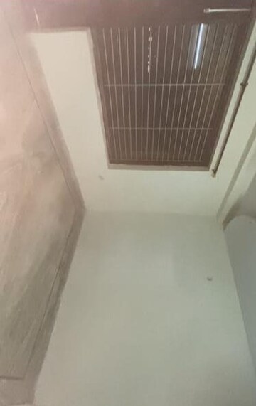 Building Lobby in 4 BHK Builder Floor at Sector 43 – for Rent