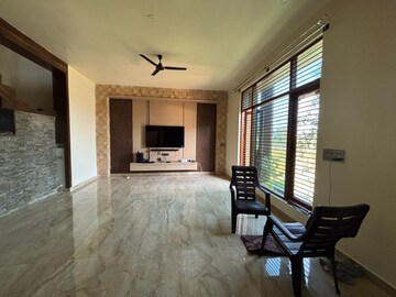 Room in 3 BHK Independent House at Bogadi Road – for Sale