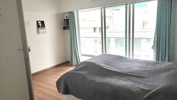 Bedroom in 3 BHK Apartment at Dheeraj Celestial, Bandra West – for Rent