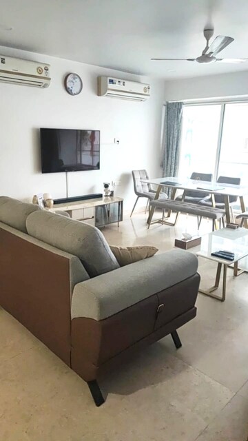 Living Room in 3 BHK Apartment at Dheeraj Celestial, Bandra West – for Rent