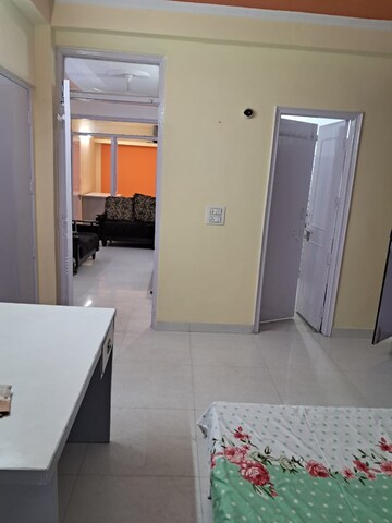 Room in 2 BHK Apartment at Saket – for Rent