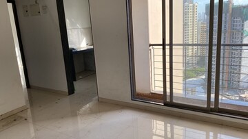 Room in 1.5 BHK Apartment at Runwal Eirene, Balkum Pada – for Rent