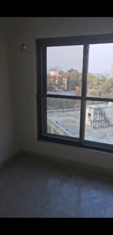 Room in 3.5 BHK Apartment at K Raheja Ascencio, Chandivali – for Rent