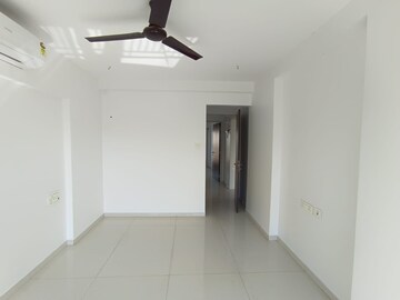 Bedroom in 3 BHK Apartment at Postal Colony – for Rent