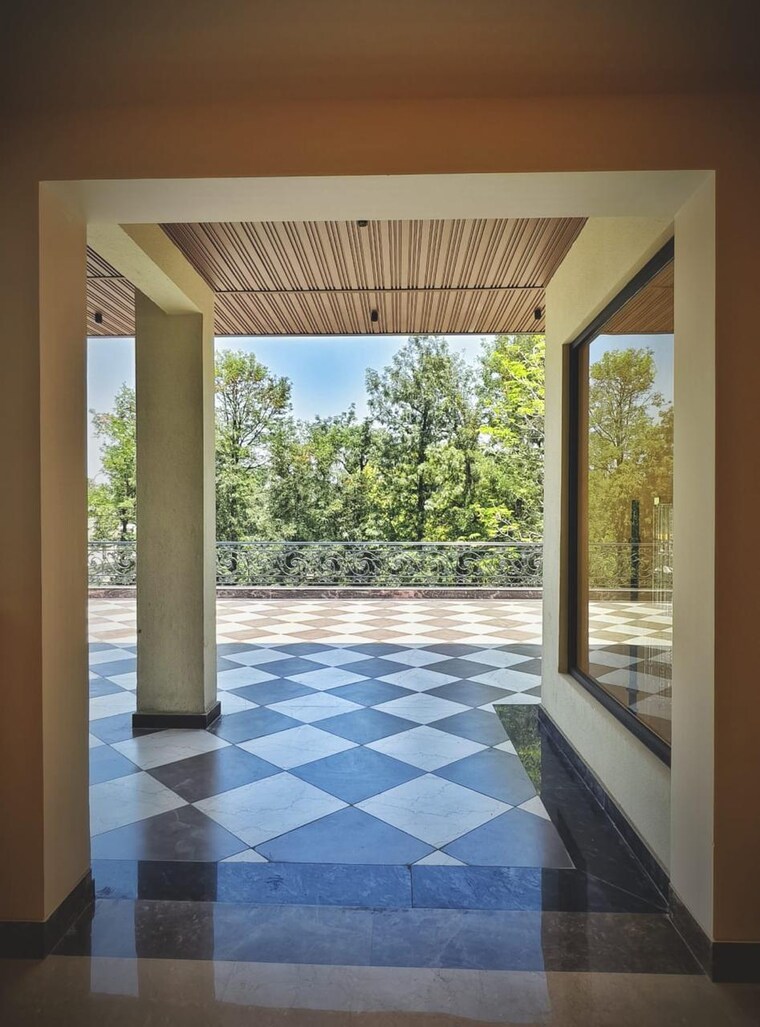 Exterior View, dera mandi 5 Bedroom 1000 Sq.Yd. Villa In Dera Mandi Delhi 8431735