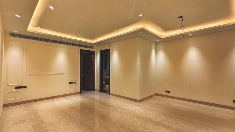 Room, dera mandi 5 Bedroom 1000 Sq.Yd. Villa In Dera Mandi Delhi 8431735