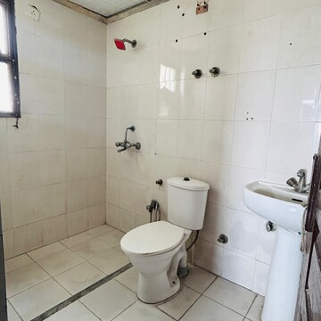 Bathroom in 3 BHK Apartment at TDI City Kingsbury, Sector 61 – for Rent