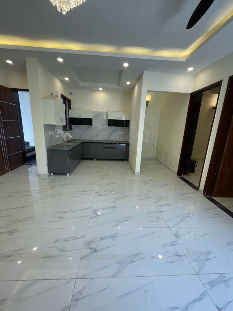 Kitchen, kharar 3 Bedroom 135 Sq.Yd. Builder Floor In Kharar Mohali 8431813